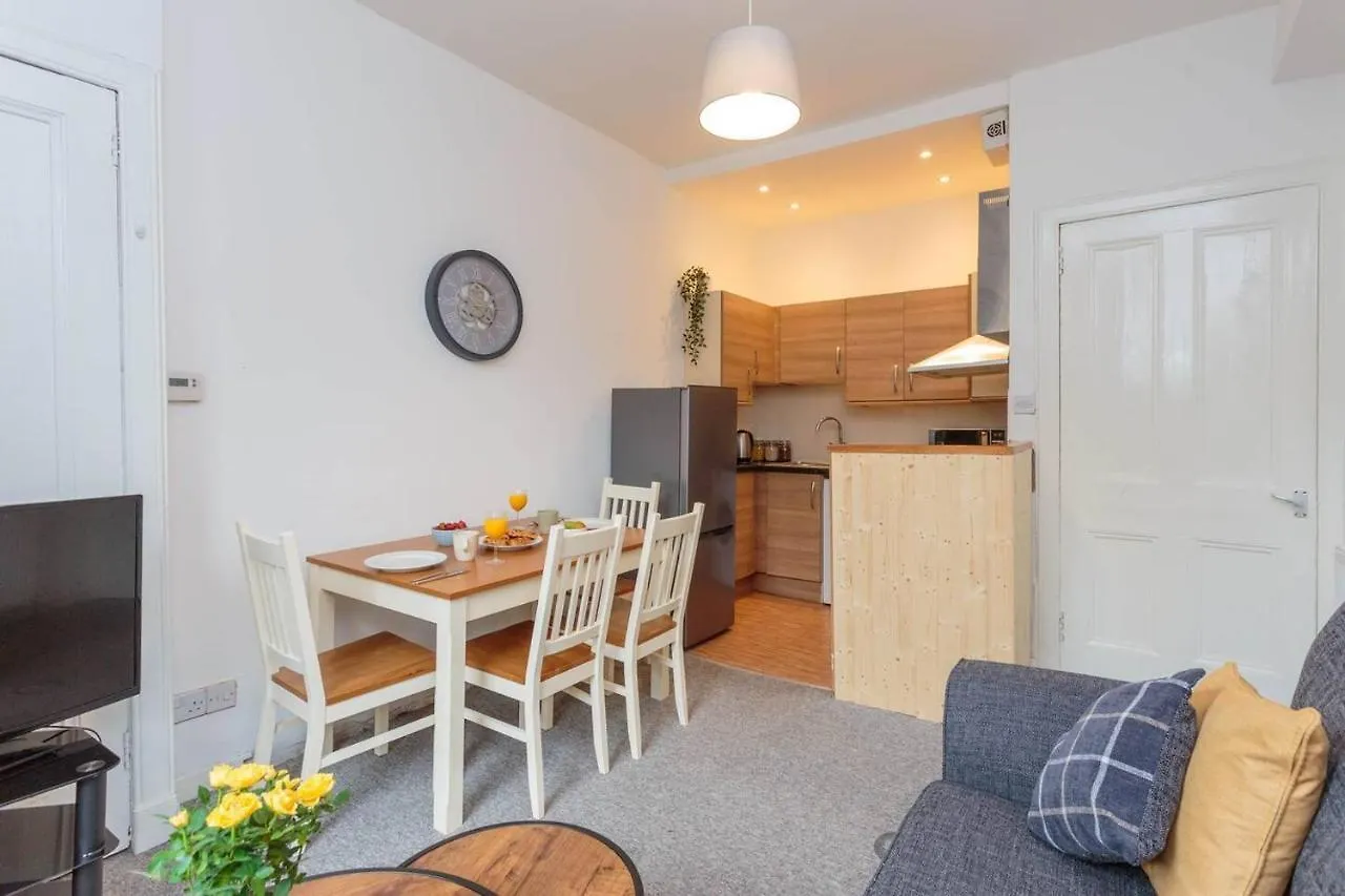 Fountain Park Apartment 1Bed Edinburgh