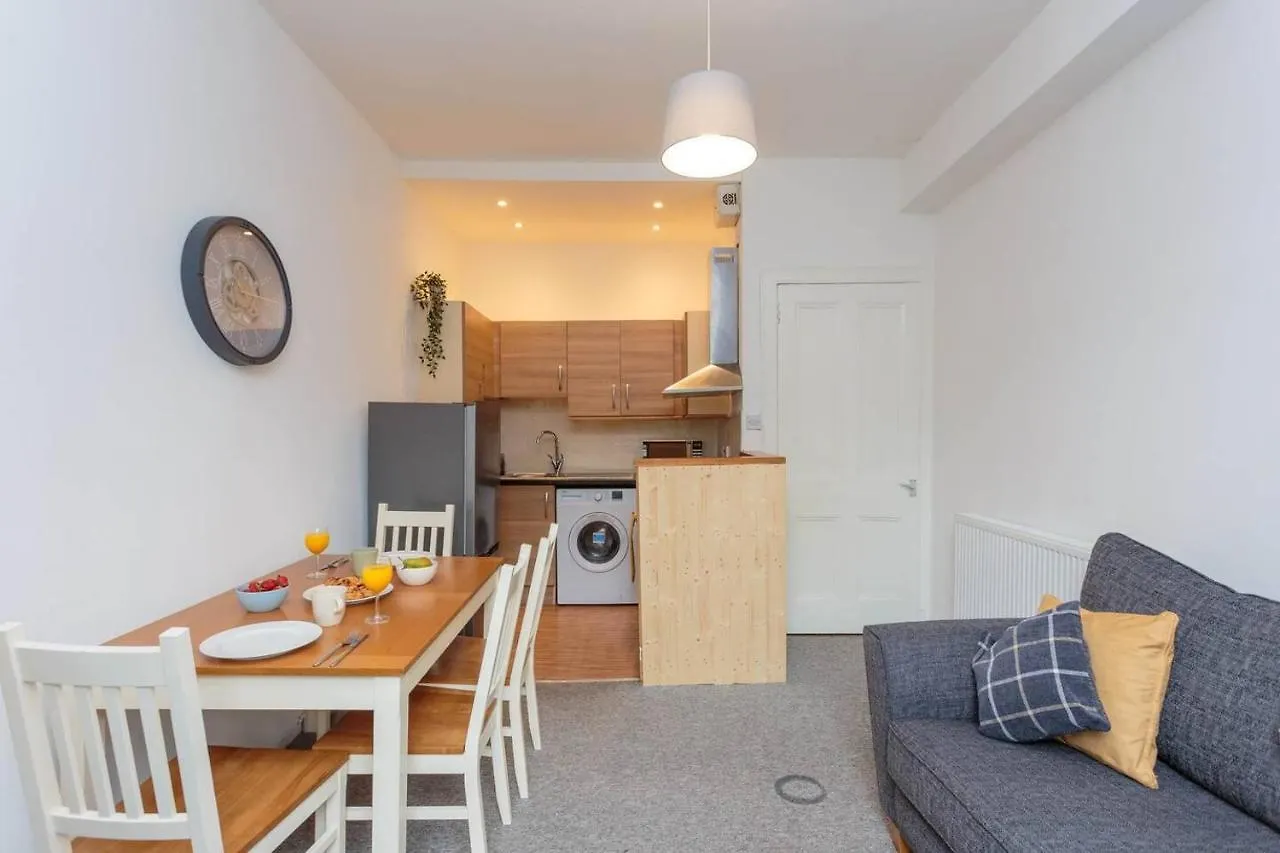 Fountain Park Apartment 1Bed Edinburgh
