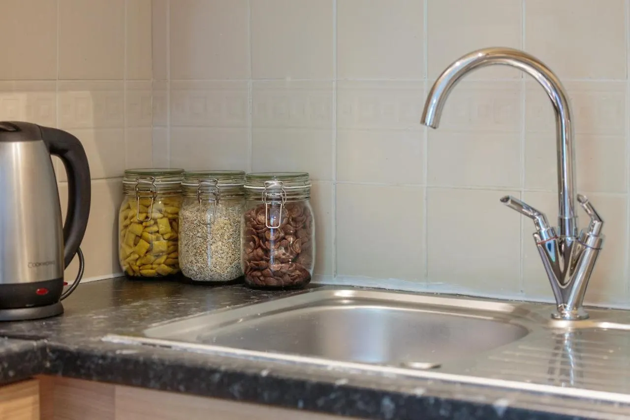 Fountain Park Apartment 1Bed Edinburgh