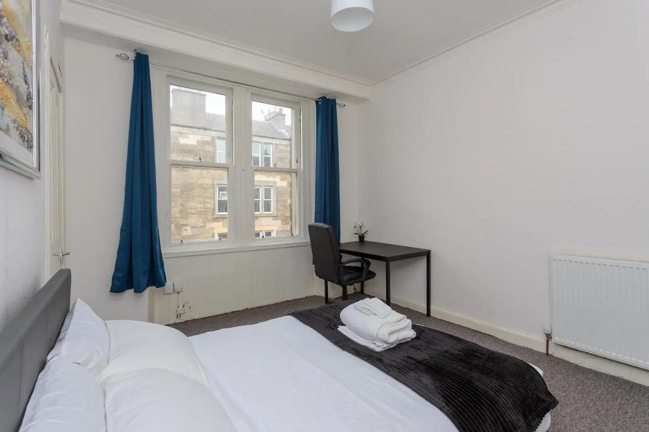 Fountain Park Apartment 1Bed Edinburgh 0*,  United Kingdom