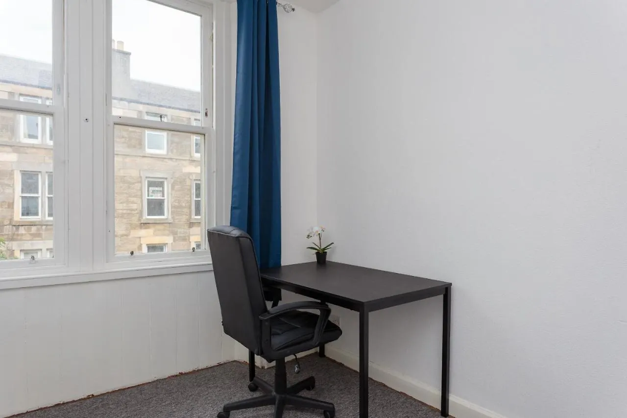 Fountain Park Apartment 1Bed Edinburgh 0*,  United Kingdom