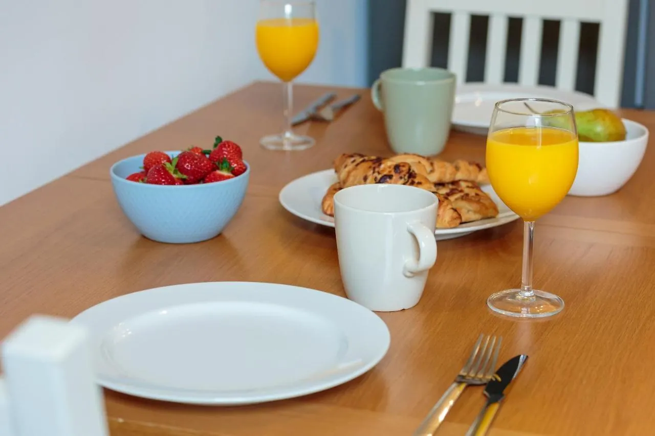 Fountain Park Apartment 1Bed Edinburgh United Kingdom