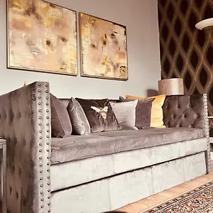 Apartment Center In, Edinburgh